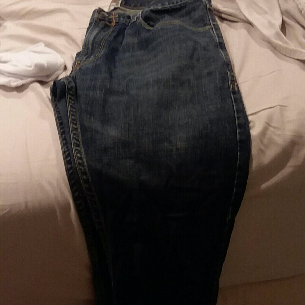 Men's Levi's blue jeans